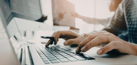 O Direito à Informação e Aos Serviços Oficiais